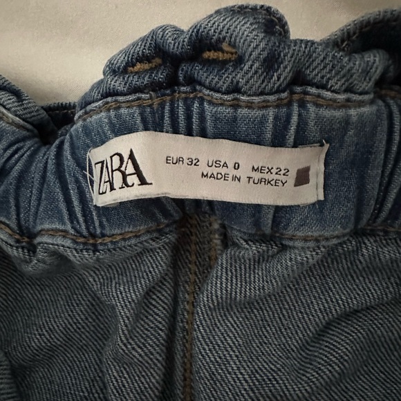 Baggy Zara denim jeans. Only worn once. Great condition - Picture 2 of 3